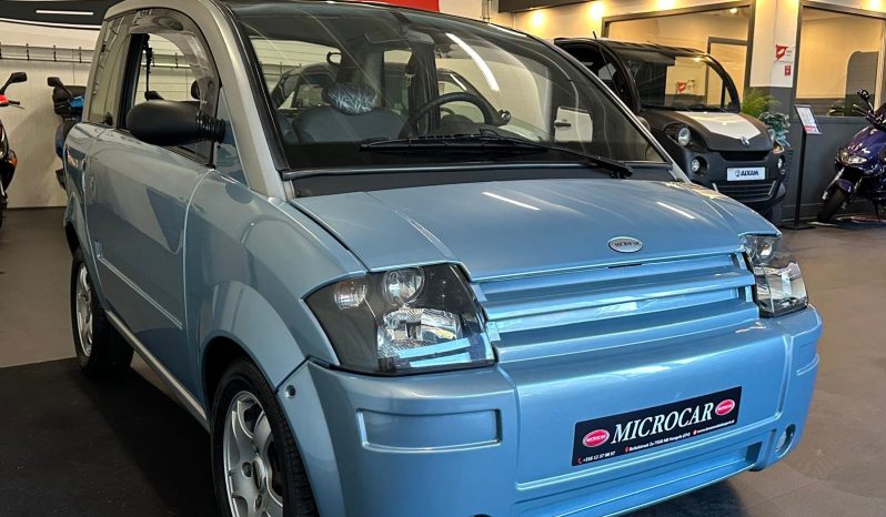 Microcar MC1 Brommobiel Parelmoer blauw vol