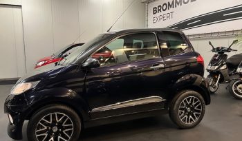 Aixam City Superluxe Brommobiel•2015•10.131km•Parelmoer• vol